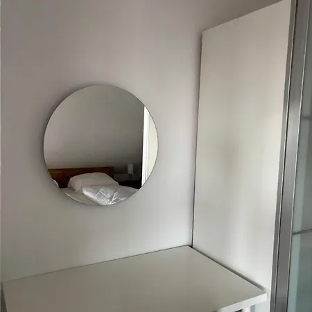 Apartament Zentrales, Modernes Mit Balkon, Kueche & Garage *