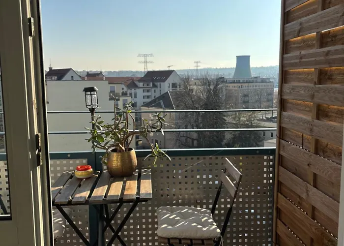 Zentrales, Modernes Mit Balkon, Kueche & Garage Apartmán Drážďany