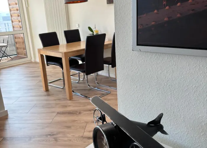 Zentrales, Modernes Mit Balkon, Kueche & Garage Apartmán Drážďany