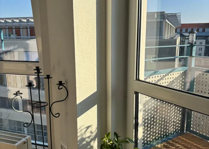 Apartmán Zentrales, Modernes Mit Balkon, Kueche & Garage *