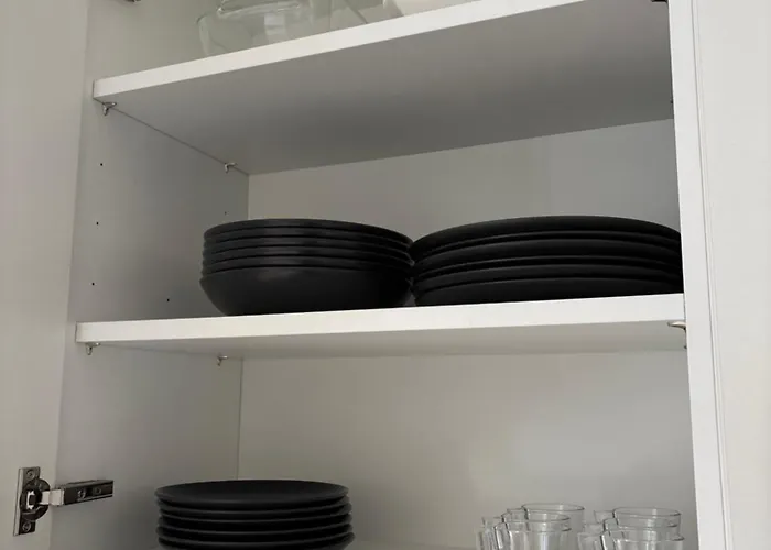 Zentrales, Modernes Mit Balkon, Kueche & Garage