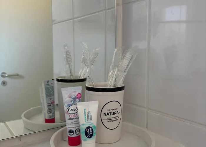 Zentrales, Modernes Mit Balkon, Kueche & Garage Drážďany